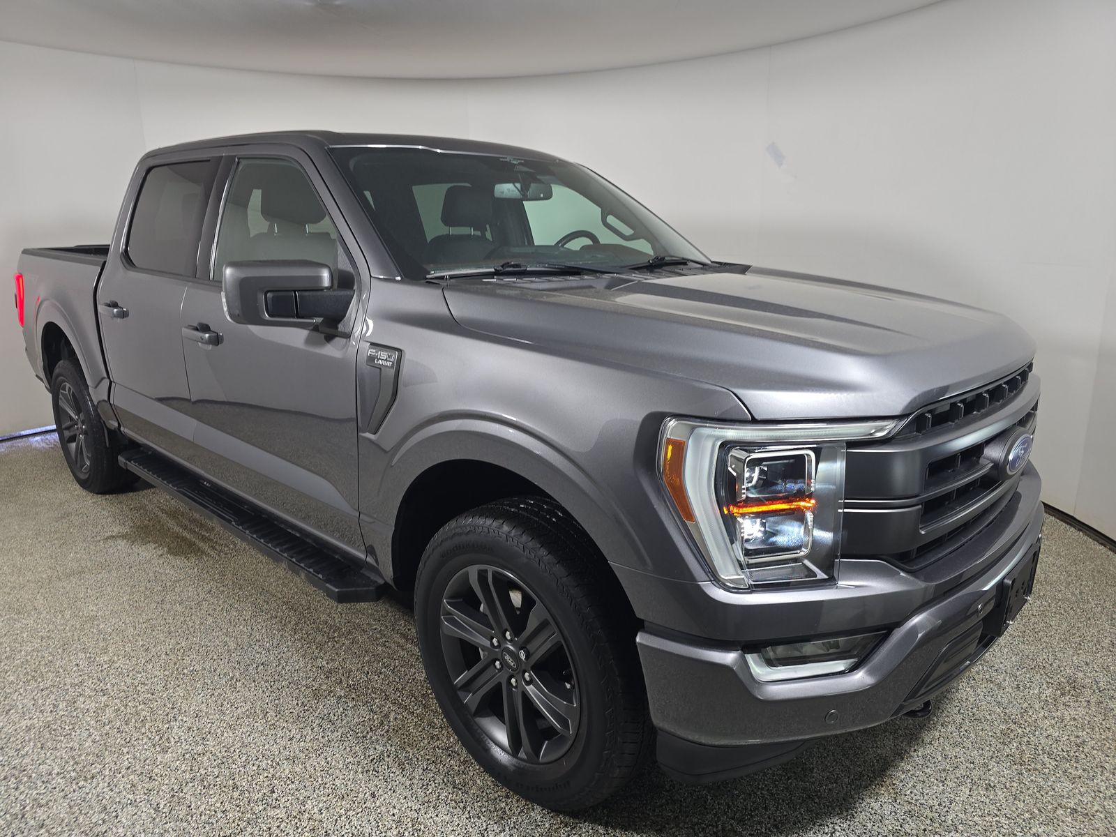 2023 Ford F-150 Lariat AWD