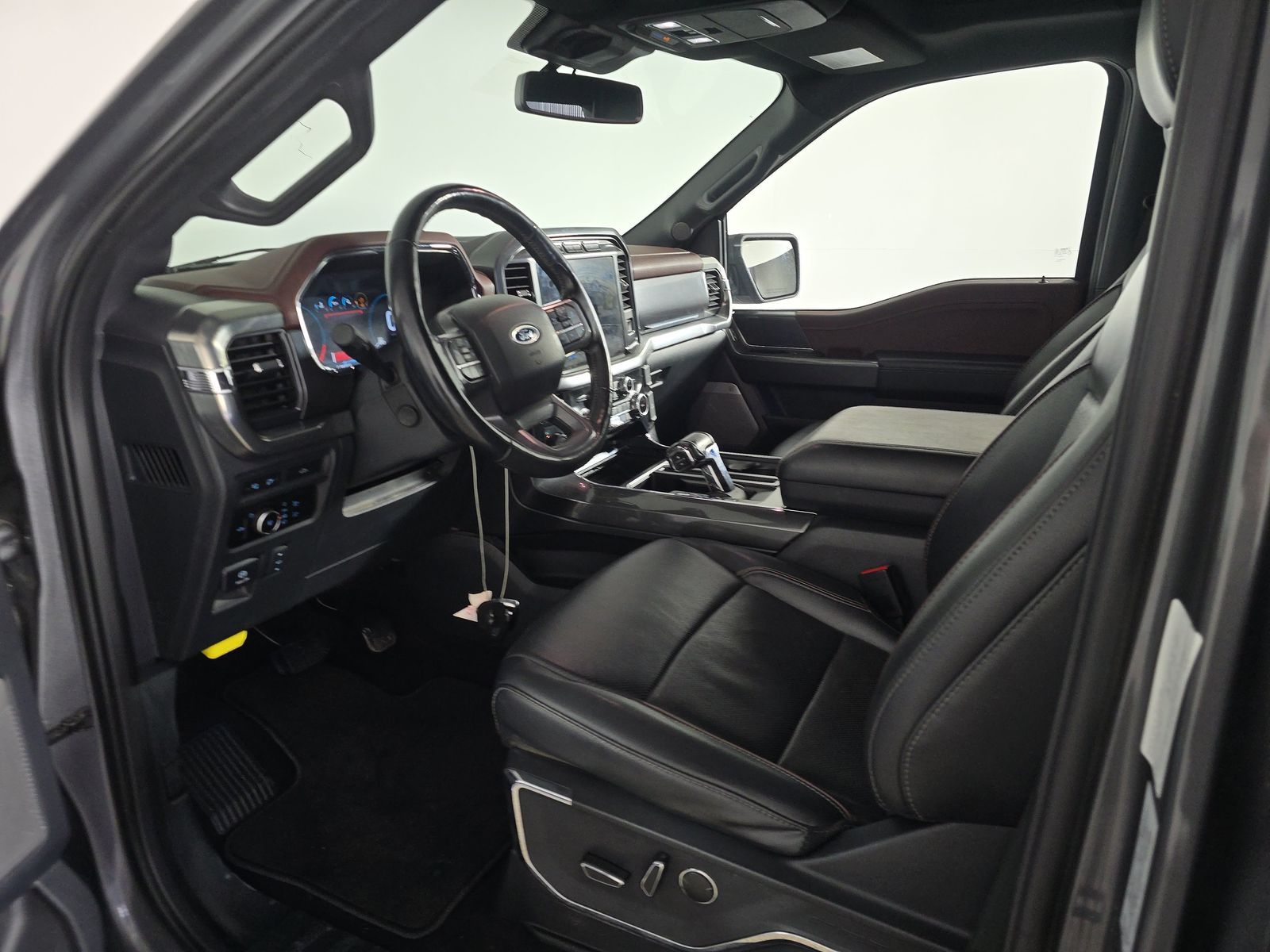 2023 Ford F-150 Lariat AWD