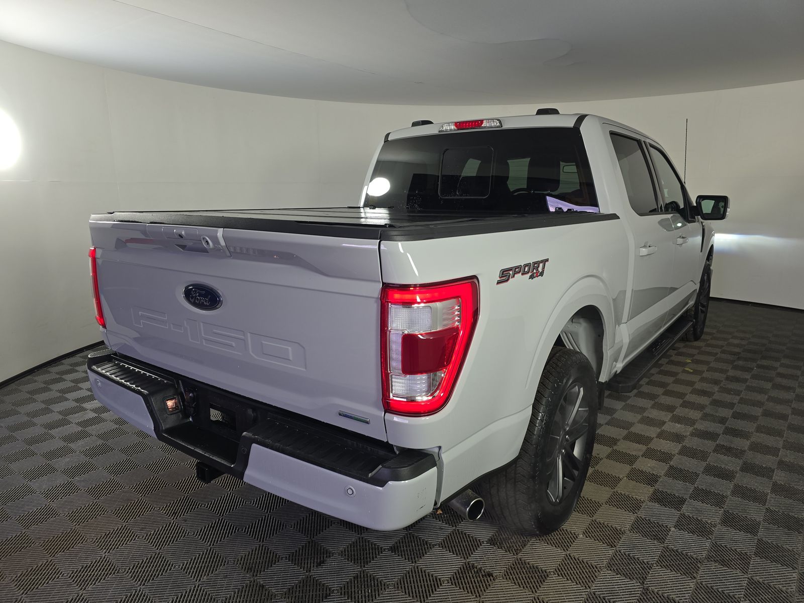 2023 Ford F-150 Lariat AWD