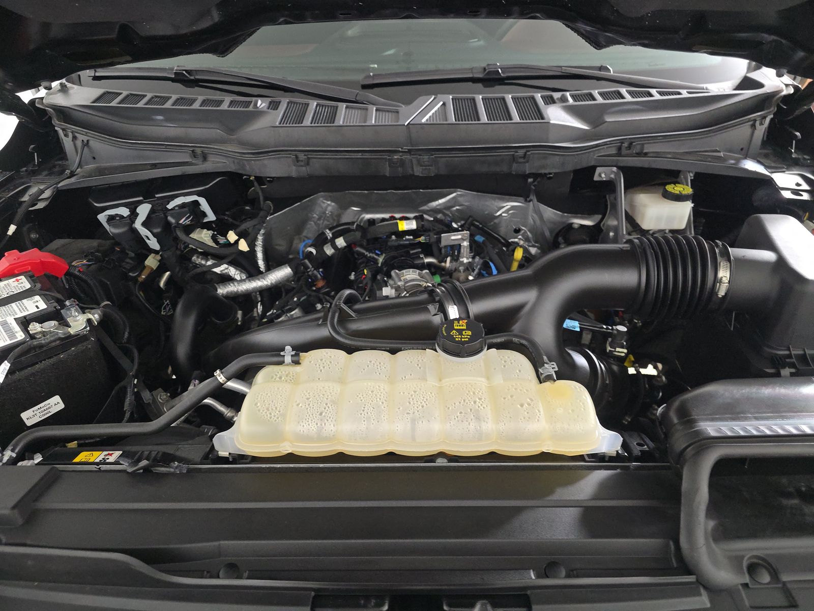 2023 Ford F-150 Lariat AWD