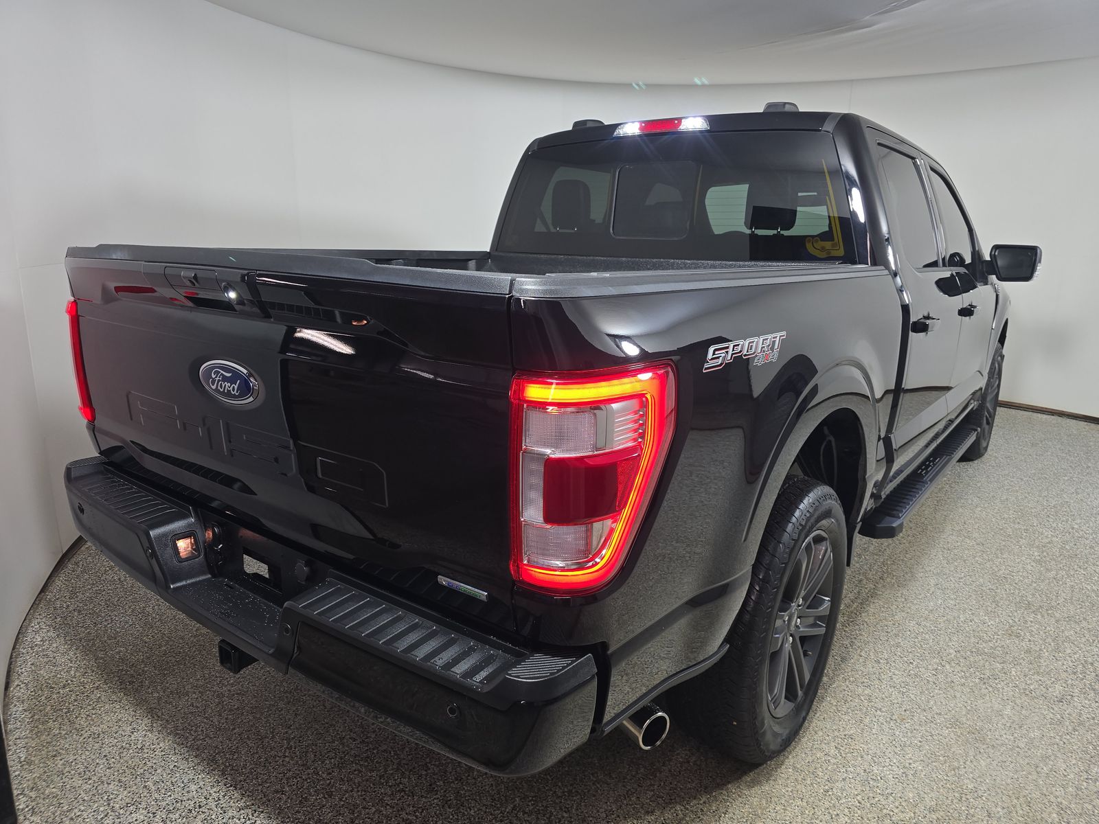 2023 Ford F-150 Lariat AWD