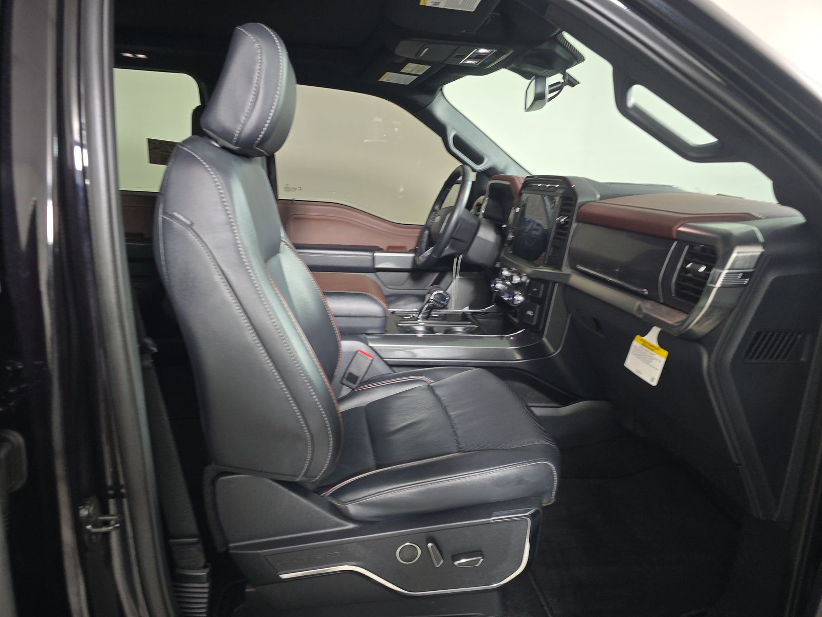 2023 Ford F-150 Lariat AWD