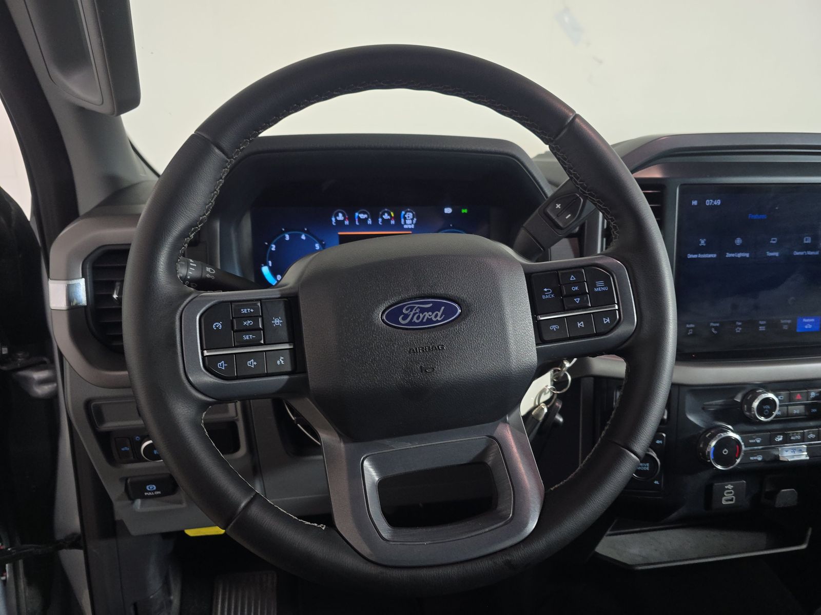 2025 Ford F-150 XLT AWD