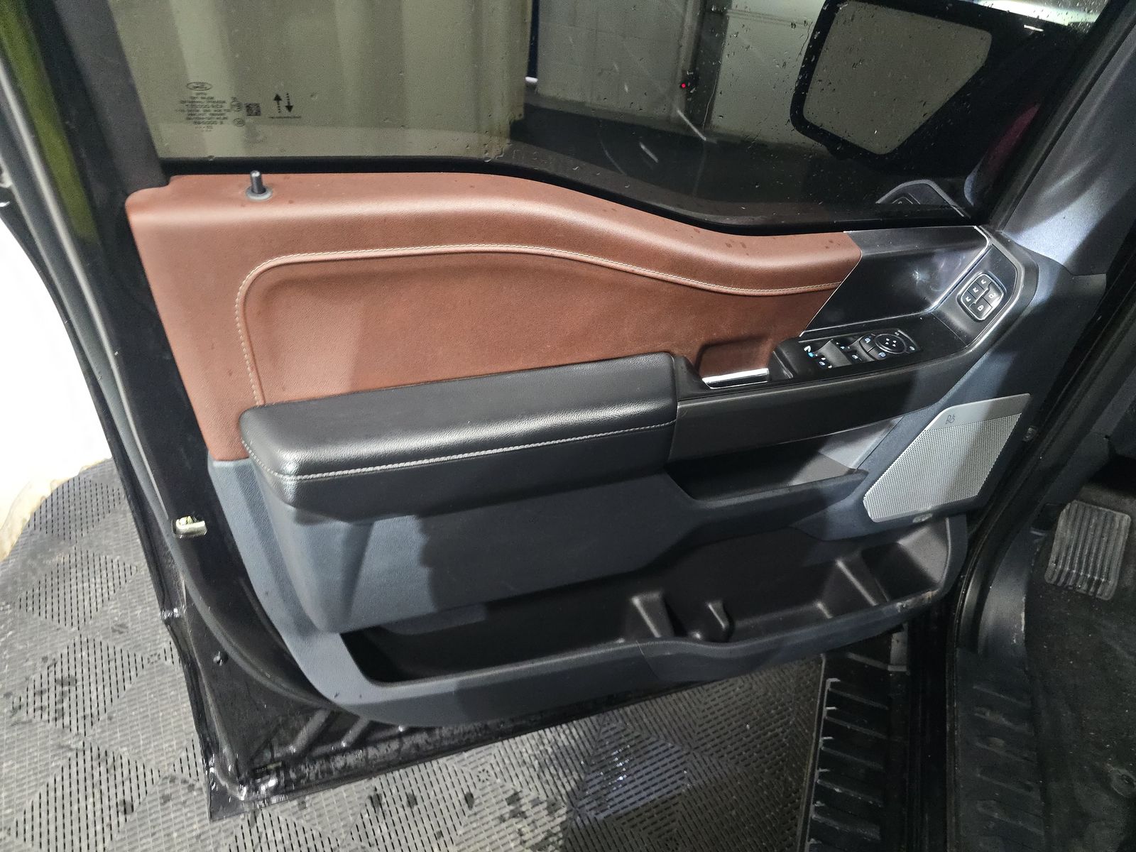 2023 Ford F-150 Lariat AWD