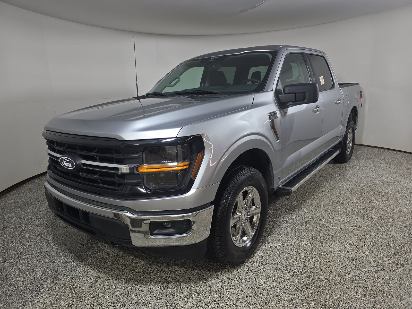 2025 Ford F-150 XLT AWD
