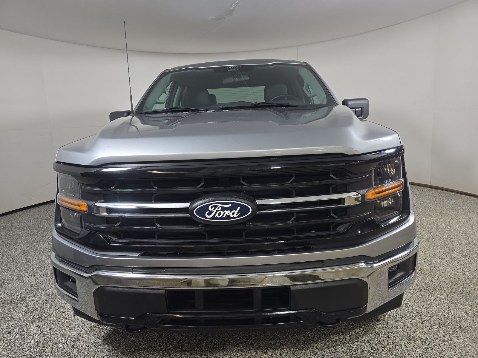 2025 Ford F-150 XLT AWD