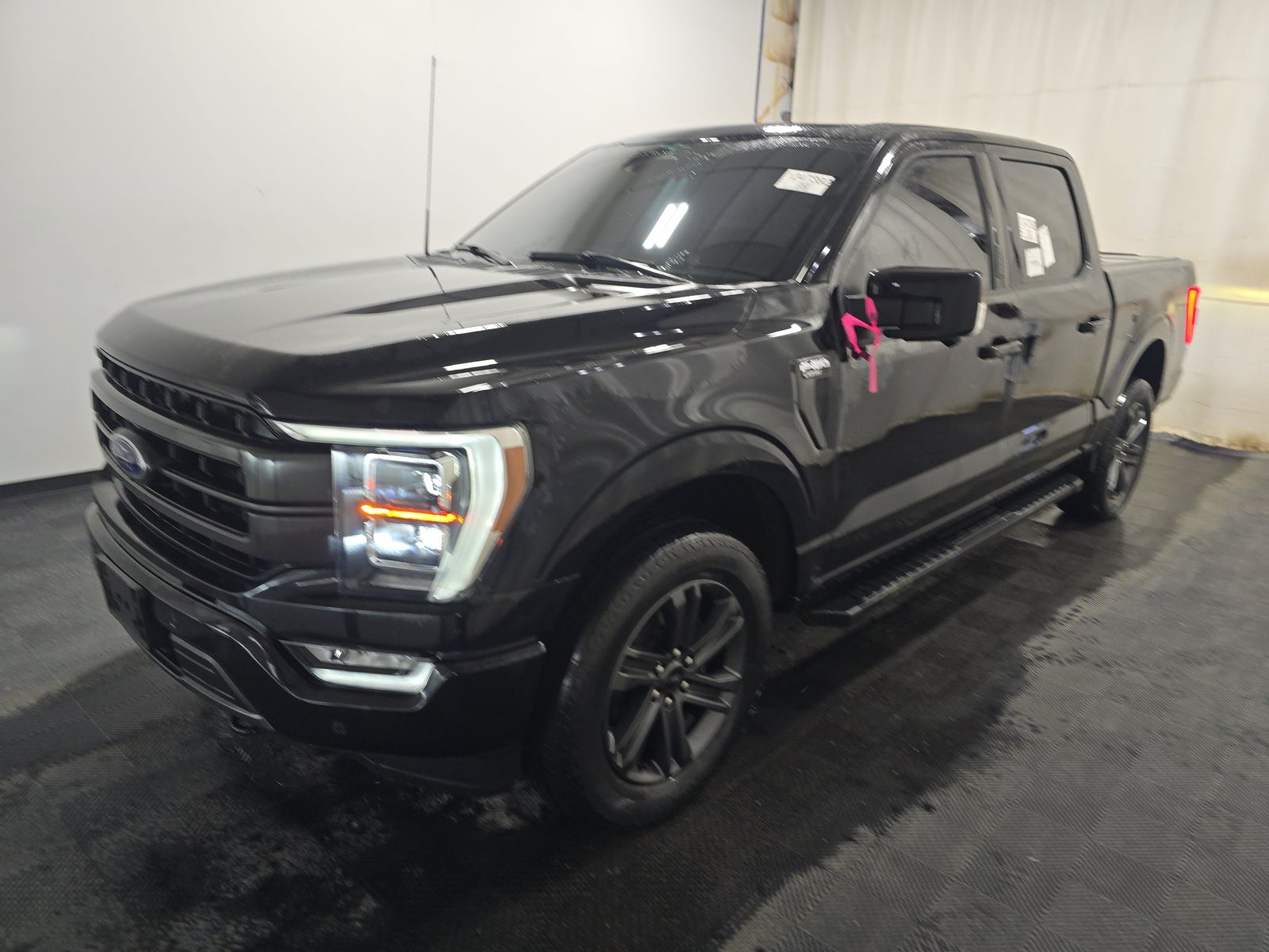2023 Ford F-150 Lariat AWD