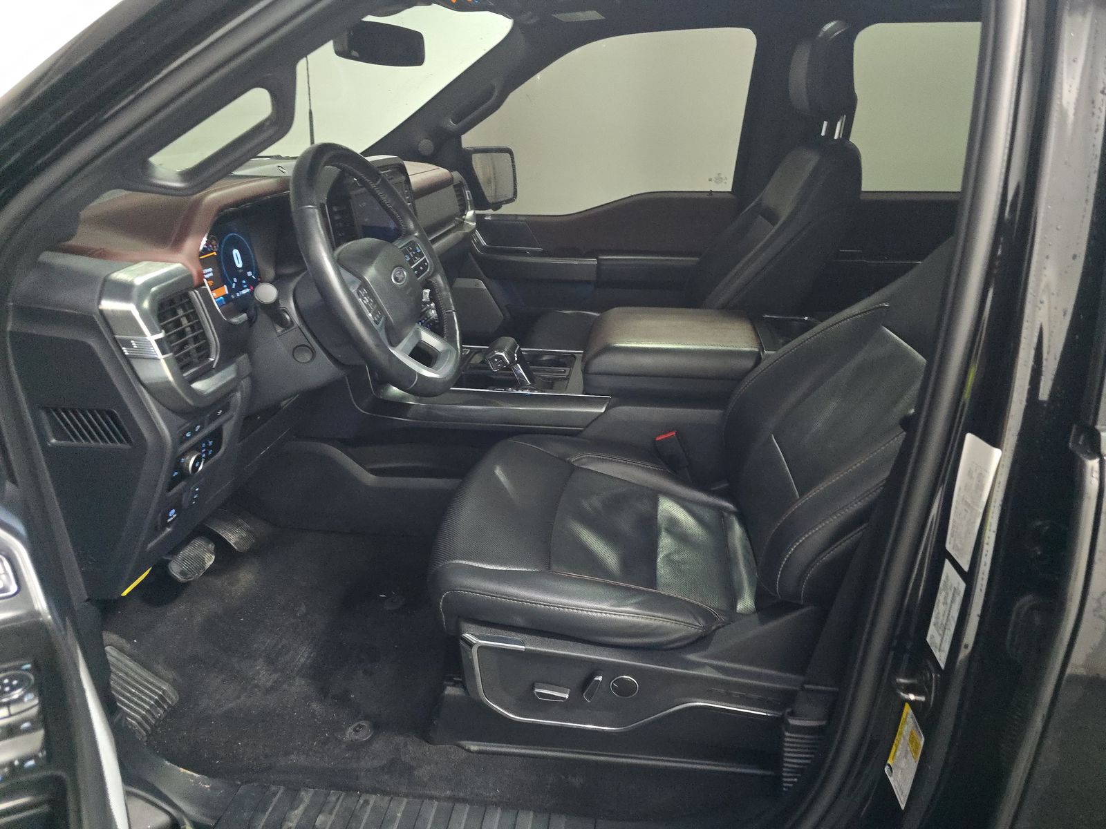 2023 Ford F-150 Lariat AWD