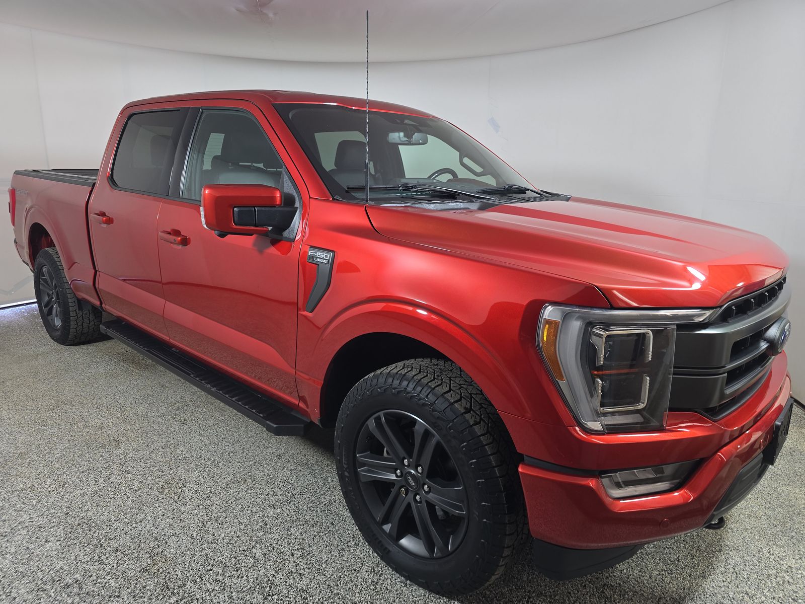 2023 Ford F-150 Lariat AWD