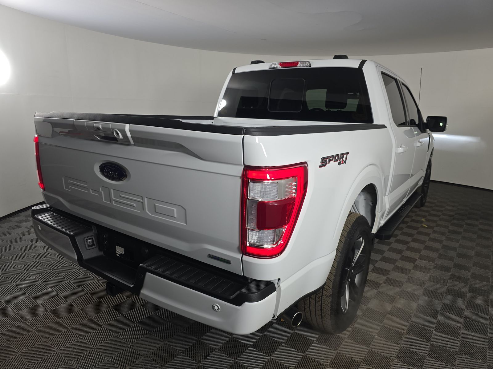 2023 Ford F-150 Lariat AWD