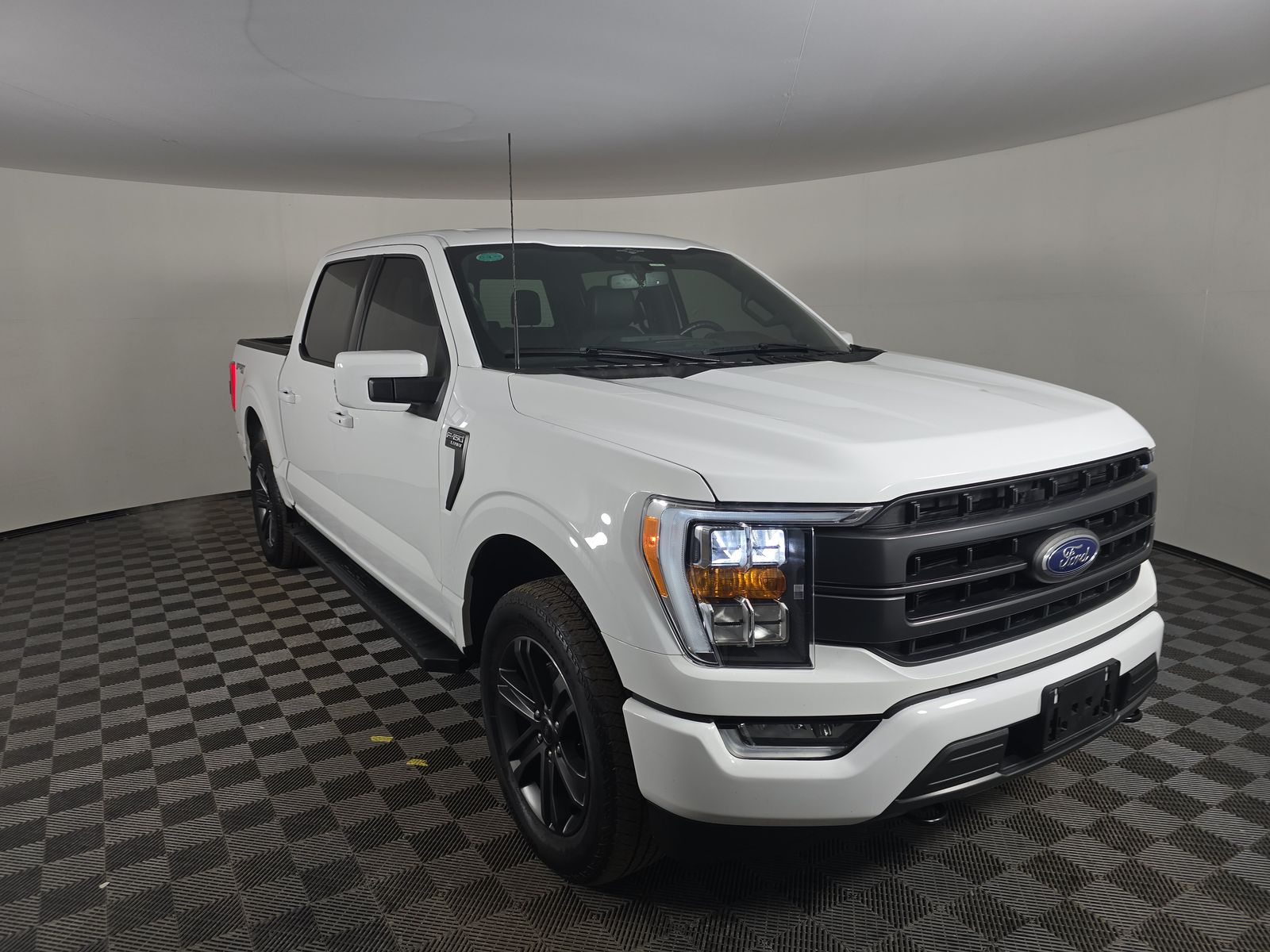 2023 Ford F-150 Lariat AWD