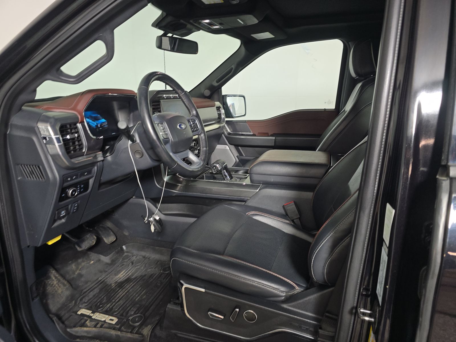 2023 Ford F-150 Lariat AWD