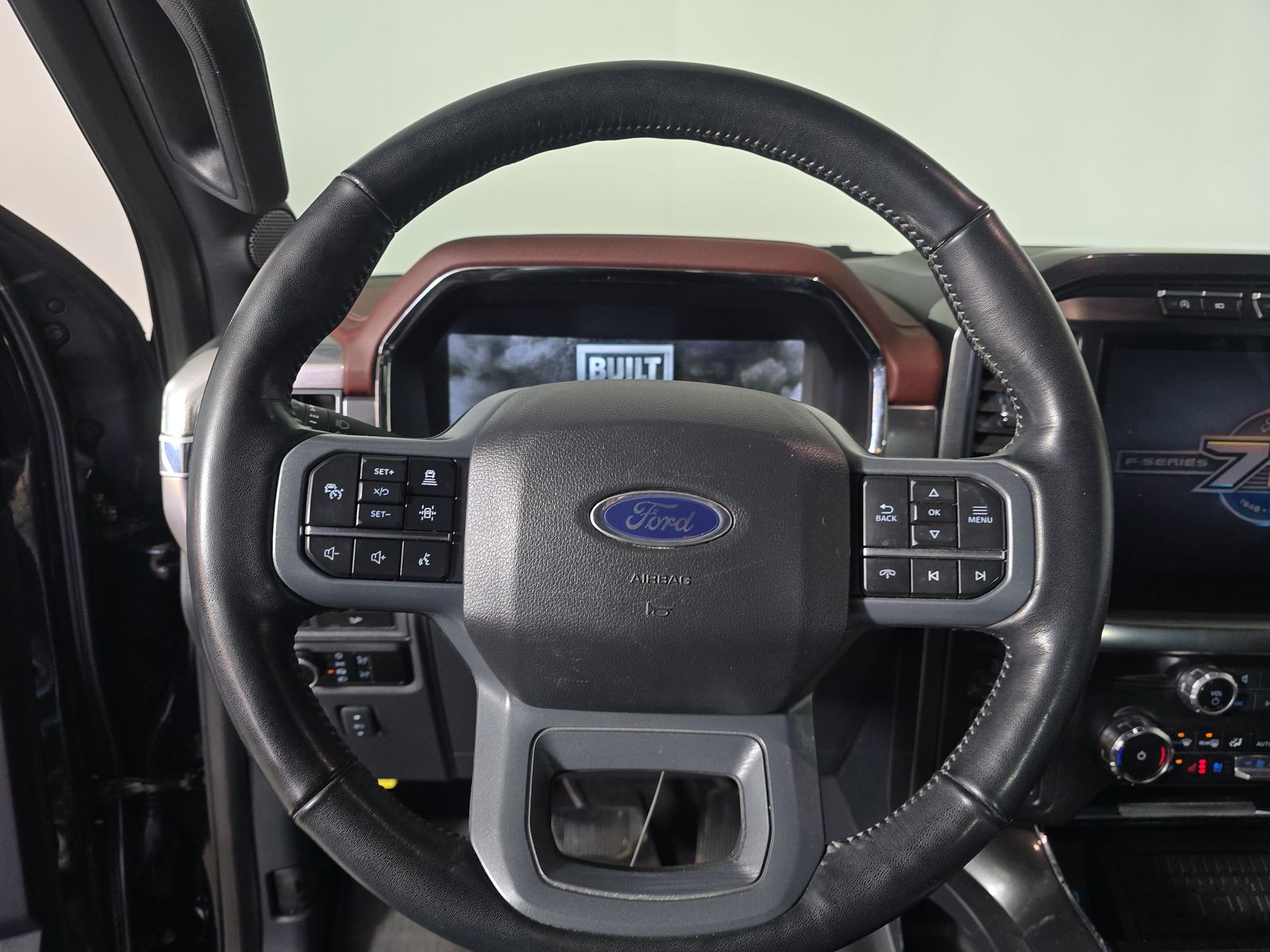 2023 Ford F-150 Lariat AWD