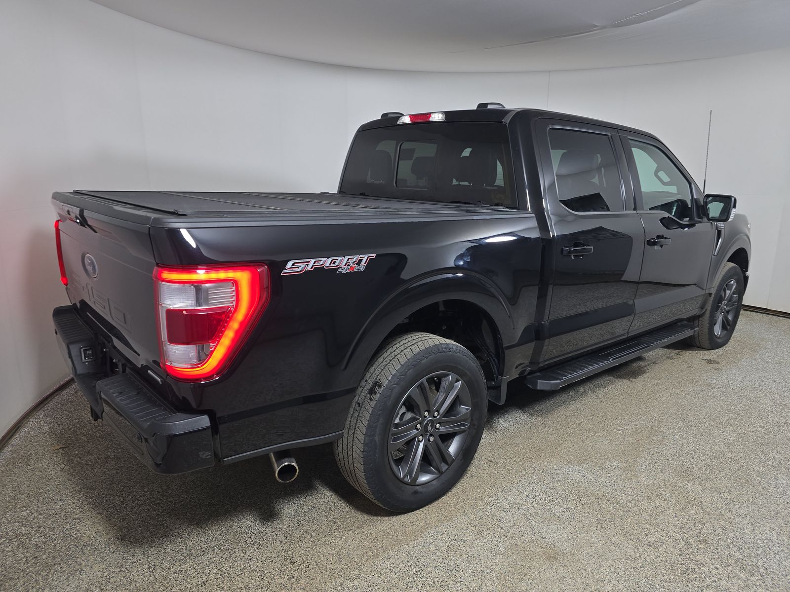 2023 Ford F-150 Lariat AWD