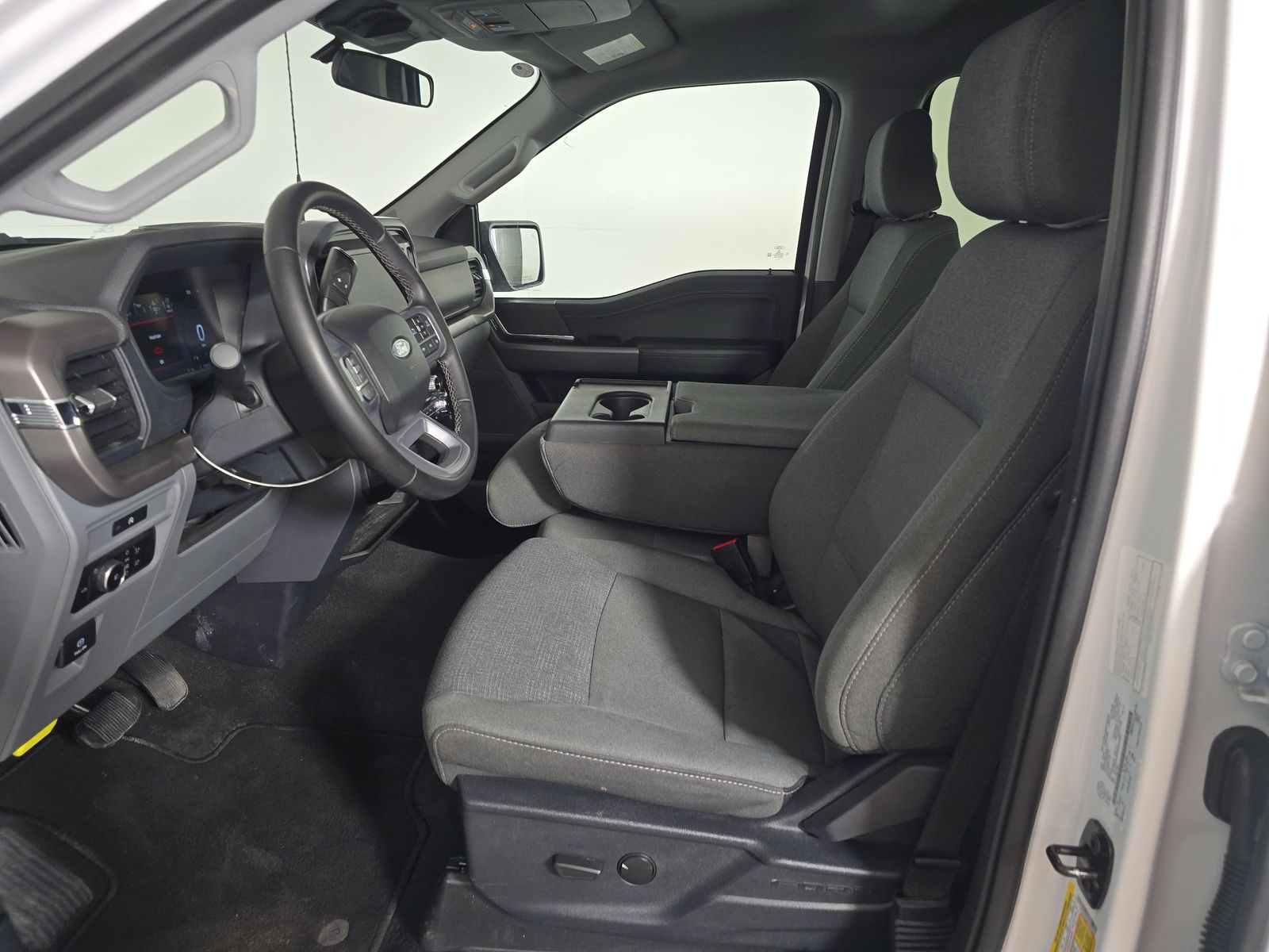 2025 Ford F-150 XLT AWD