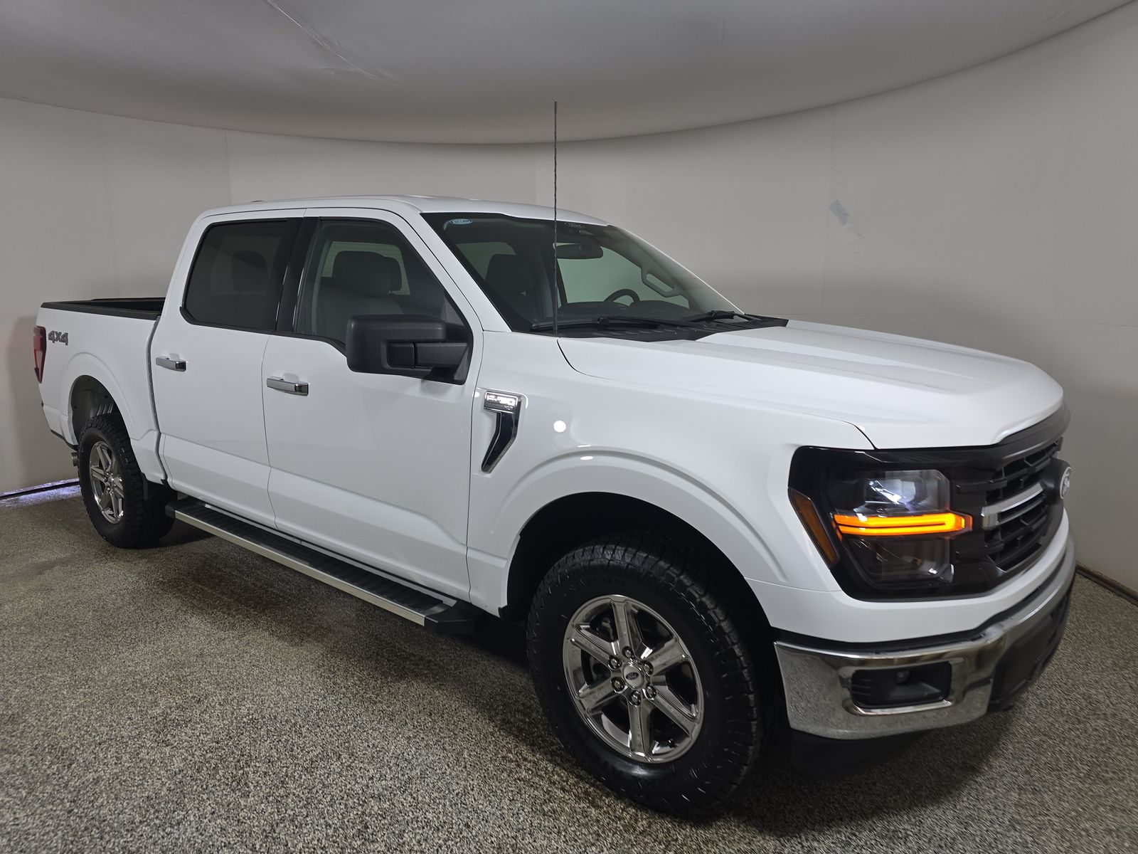 2025 Ford F-150 XLT AWD