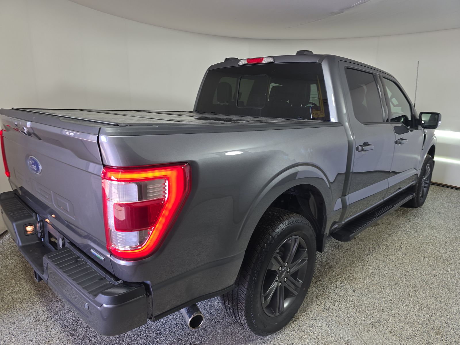 2023 Ford F-150 Lariat AWD