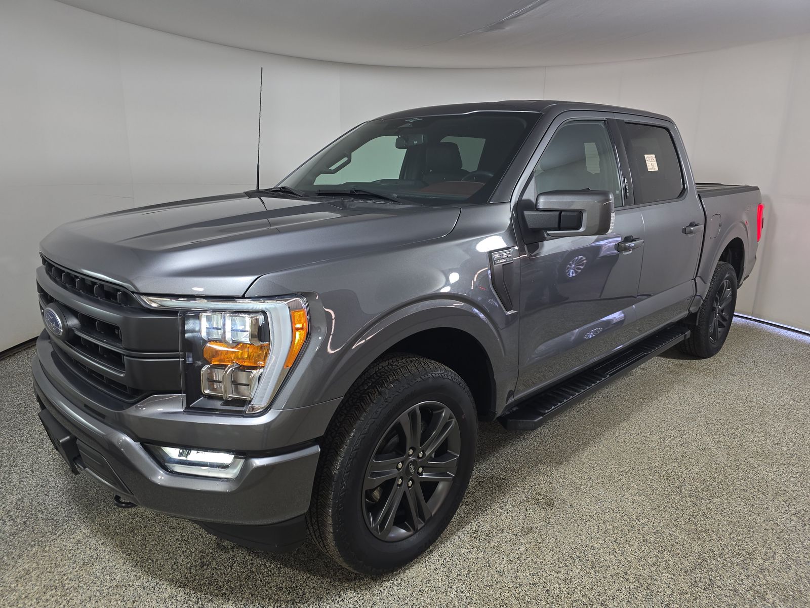 2023 Ford F-150 Lariat AWD