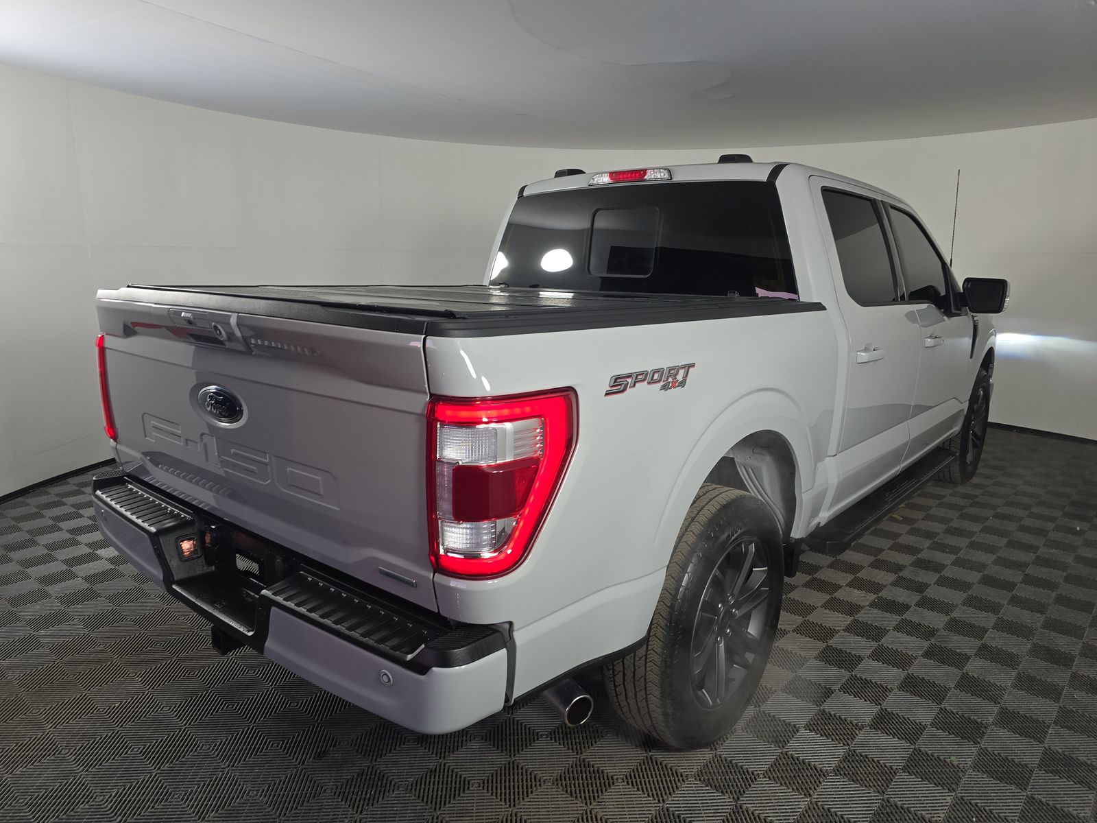 2023 Ford F-150 Lariat AWD