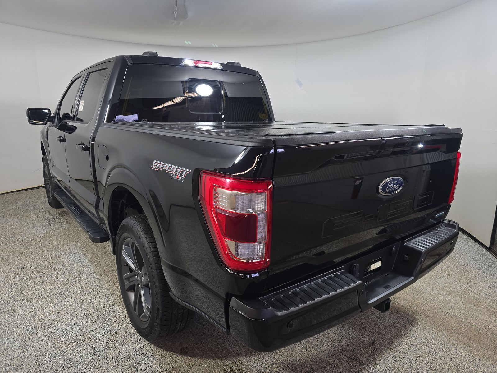 2023 Ford F-150 Lariat AWD