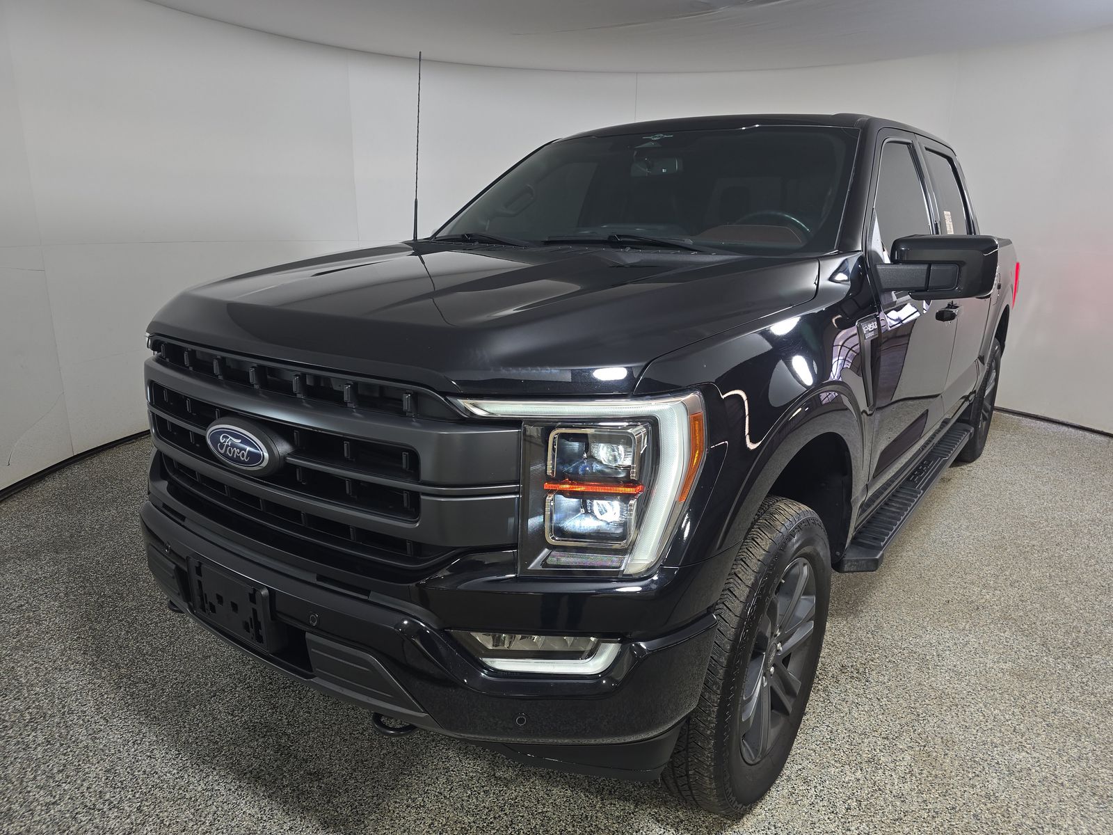 2023 Ford F-150 Lariat AWD