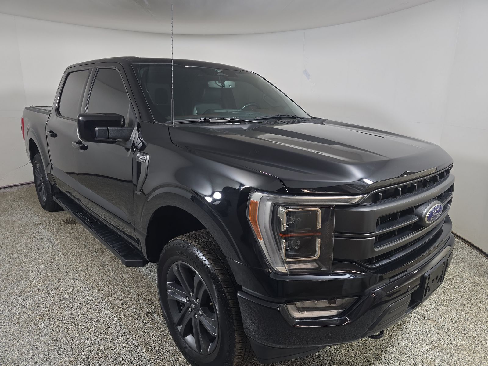 2023 Ford F-150 Lariat AWD