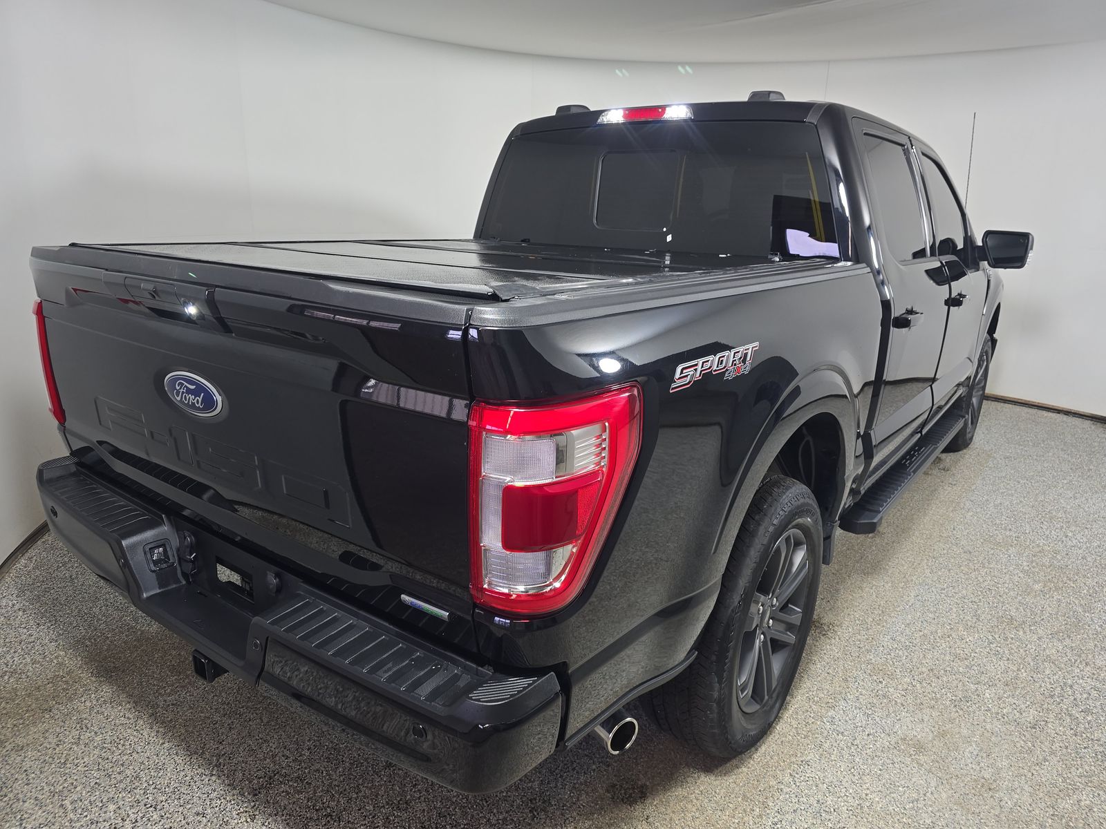 2023 Ford F-150 Lariat AWD