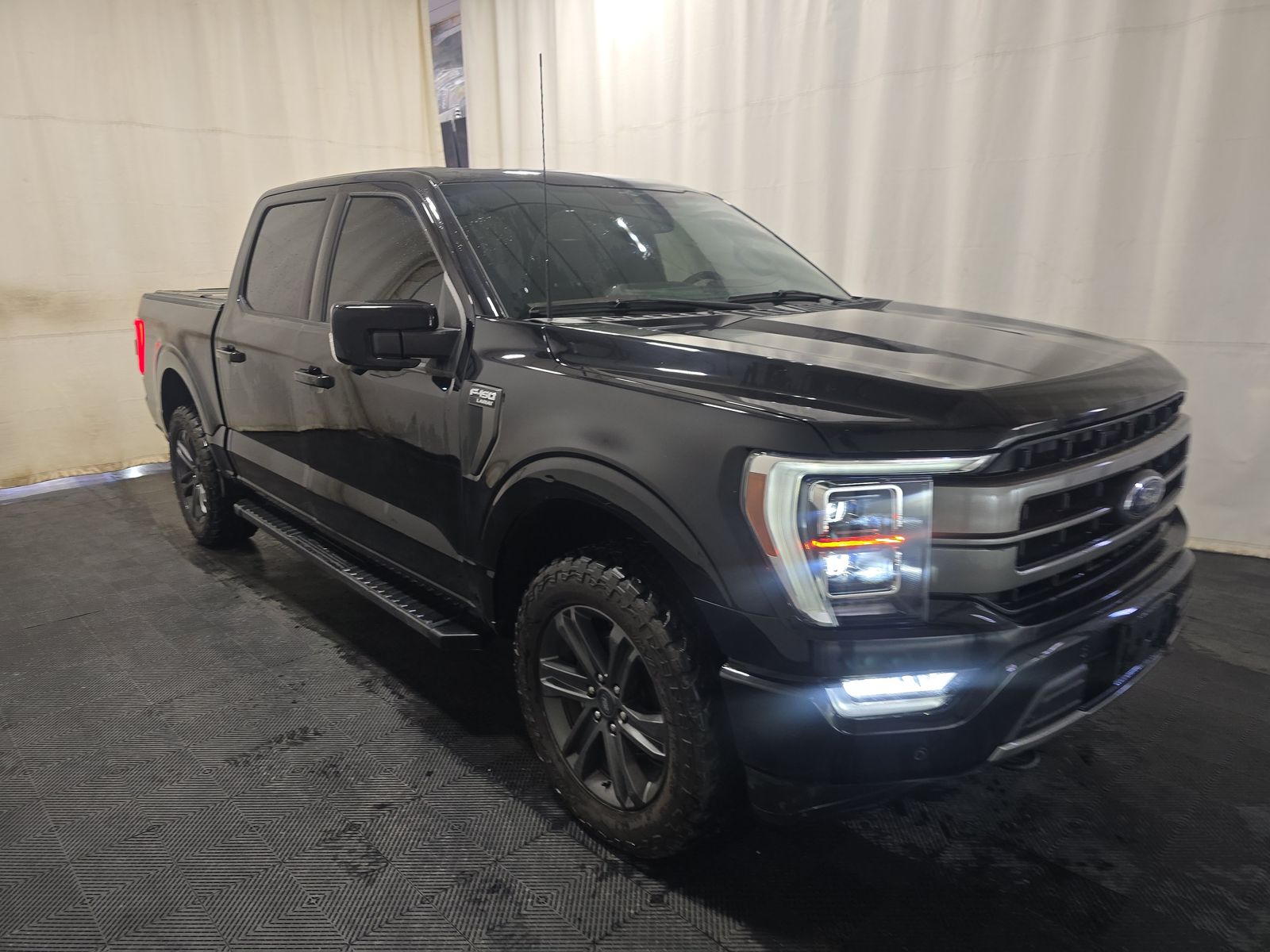 2023 Ford F-150 Lariat AWD
