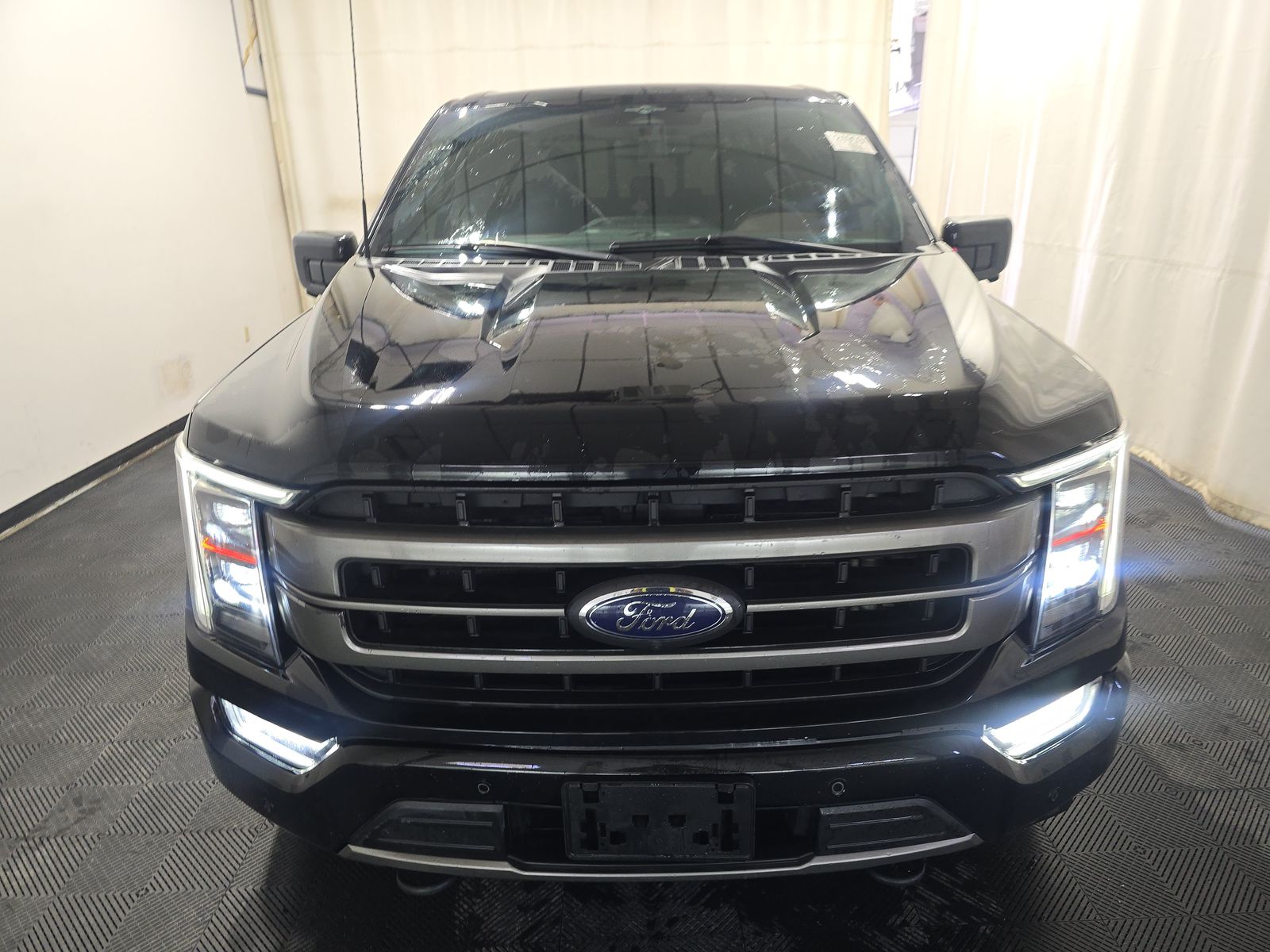 2023 Ford F-150 Lariat AWD