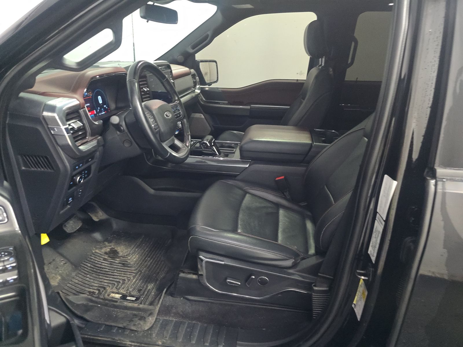 2023 Ford F-150 Lariat AWD