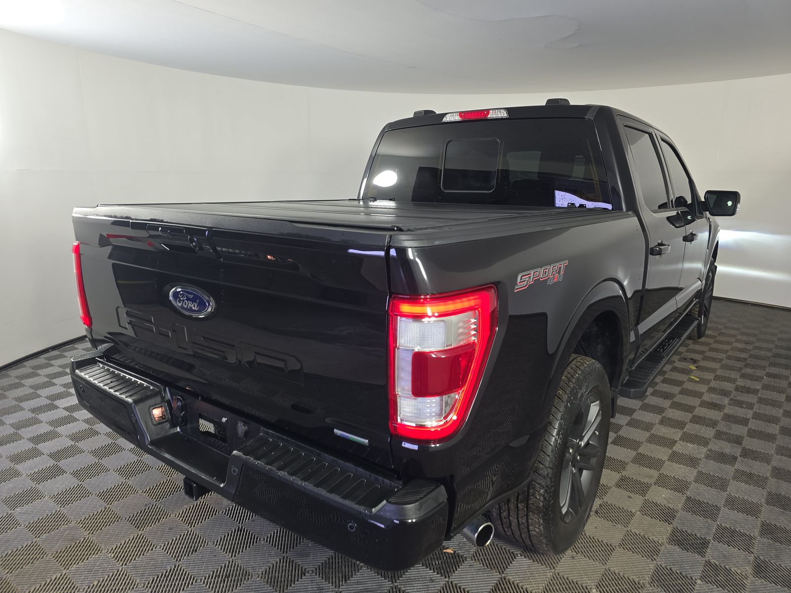 2023 Ford F-150 Lariat AWD