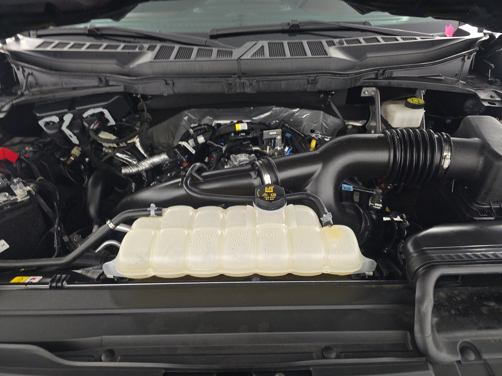 2023 Ford F-150 Lariat AWD