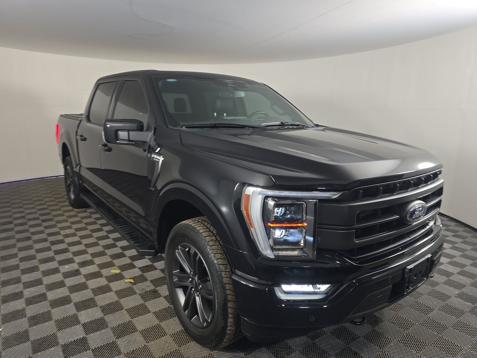 2023 Ford F-150 Lariat AWD