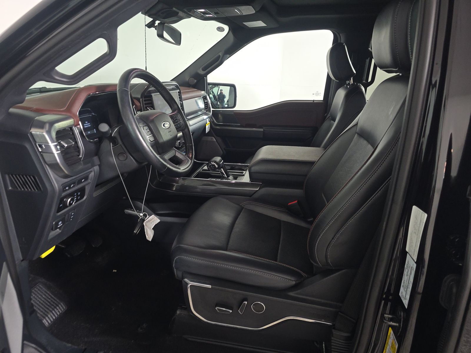 2023 Ford F-150 Lariat AWD