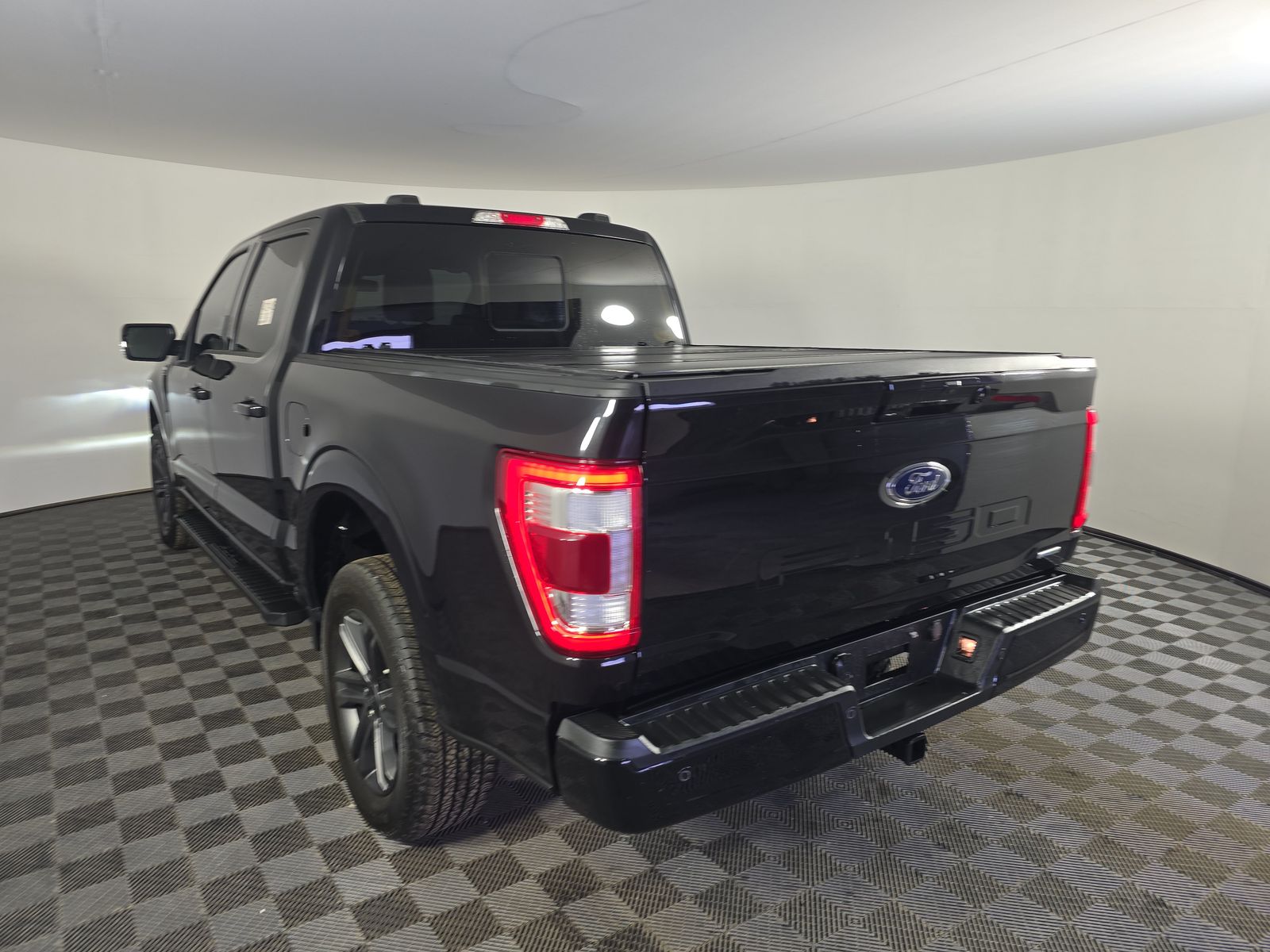 2023 Ford F-150 Lariat AWD