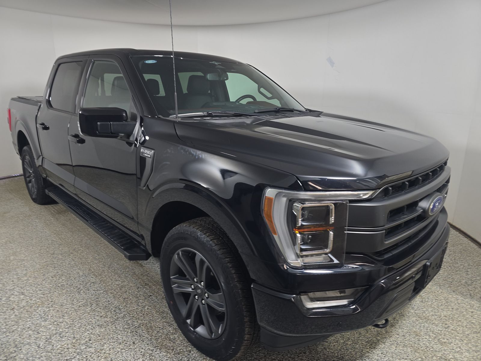 2023 Ford F-150 Lariat AWD