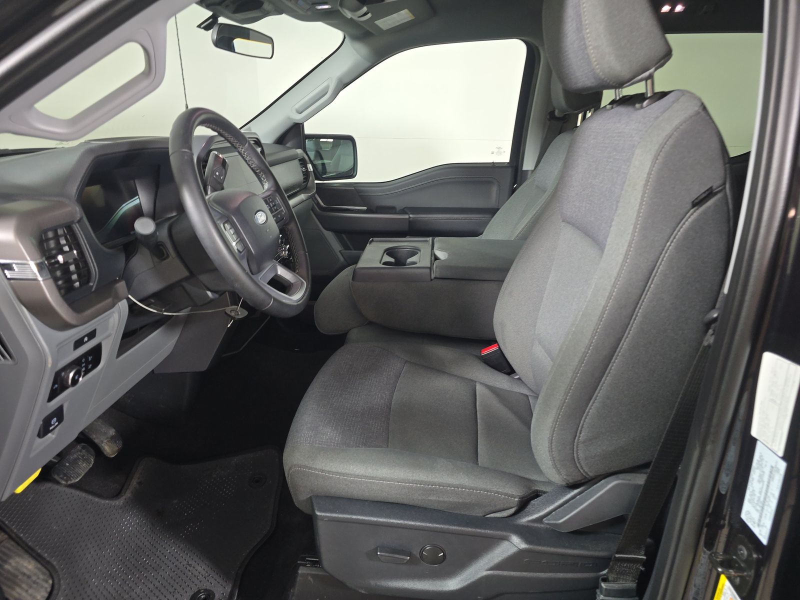 2025 Ford F-150 XLT AWD