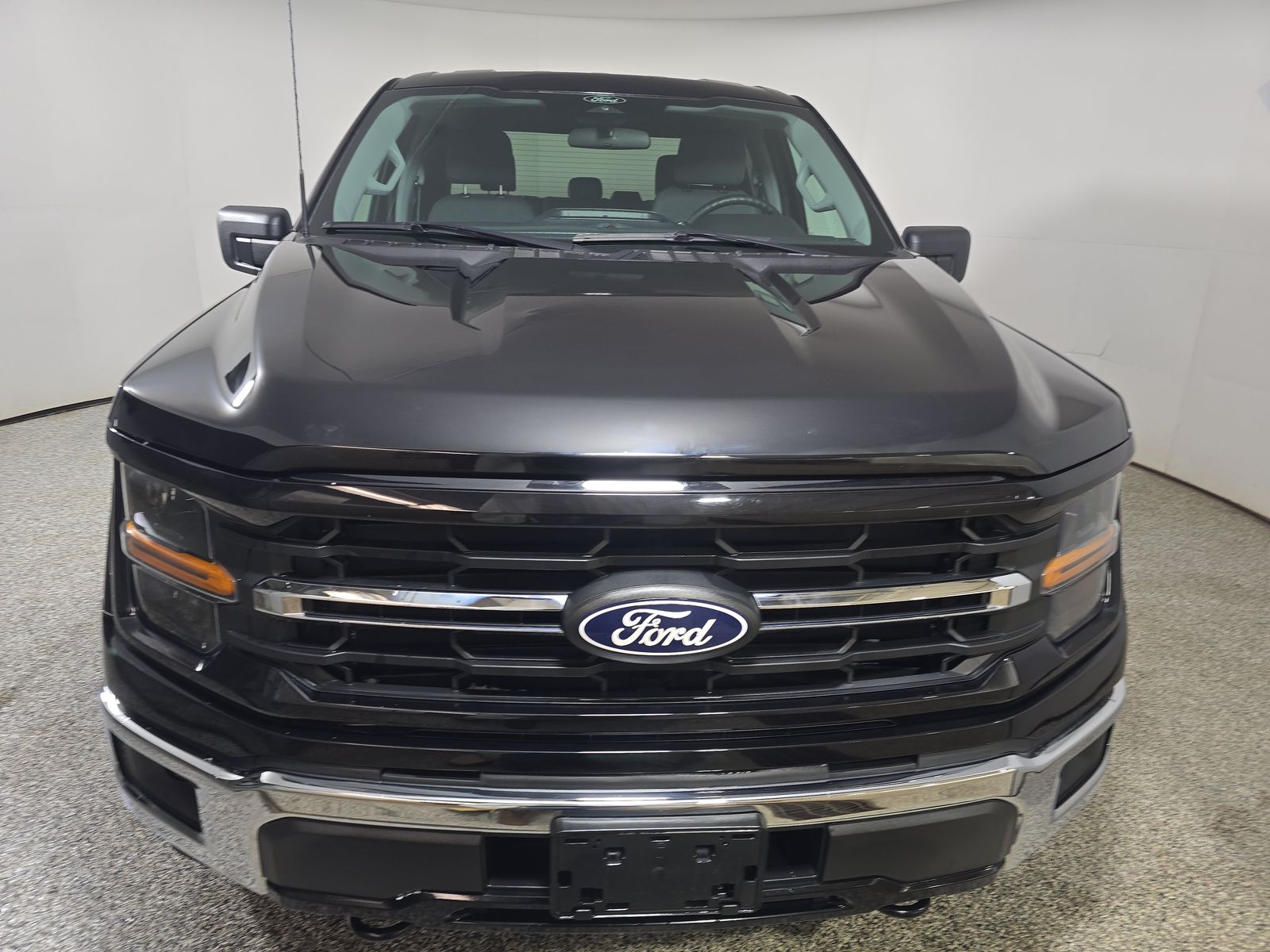 2025 Ford F-150 XLT AWD