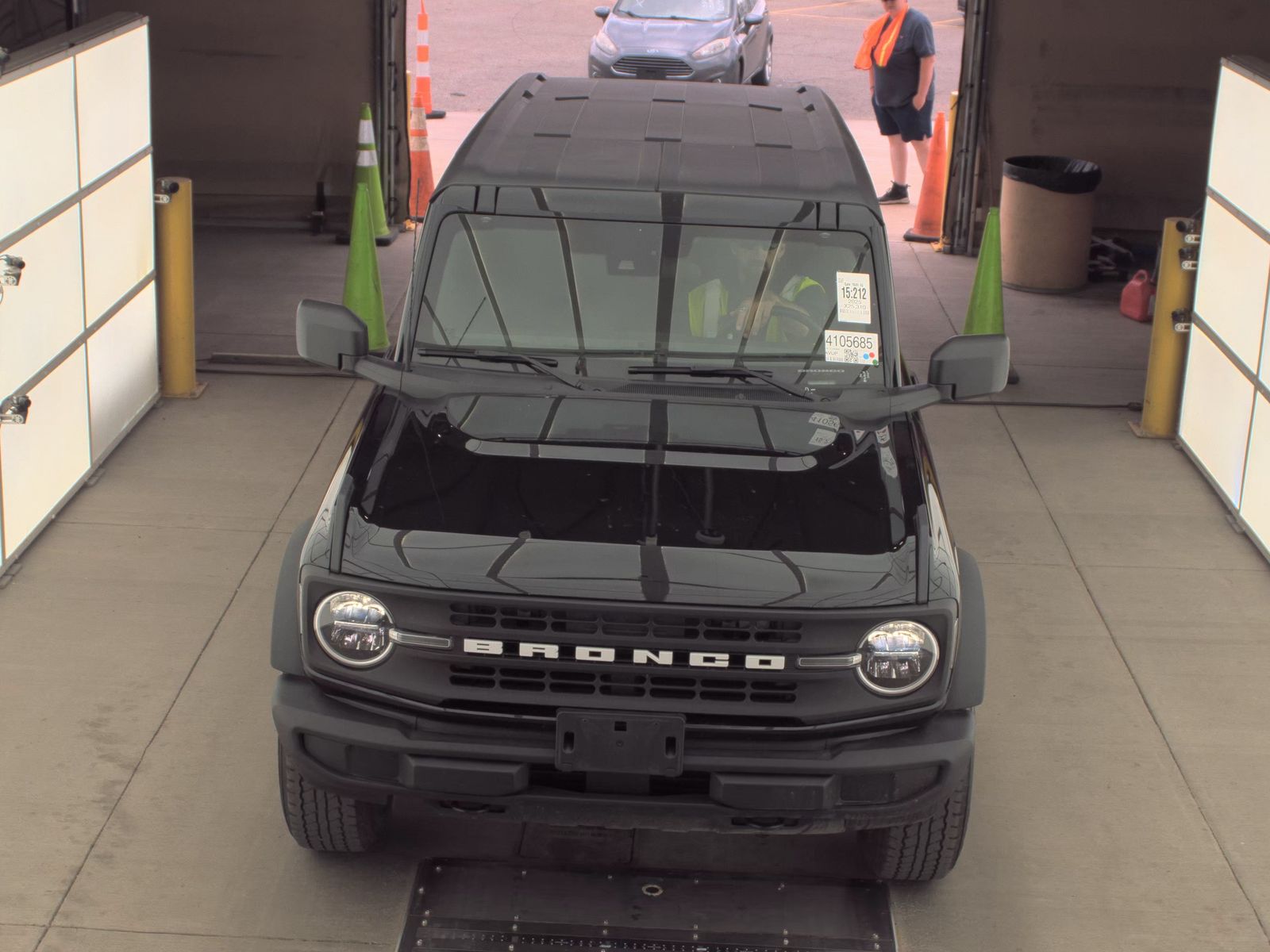 FORD BRONCO - 3