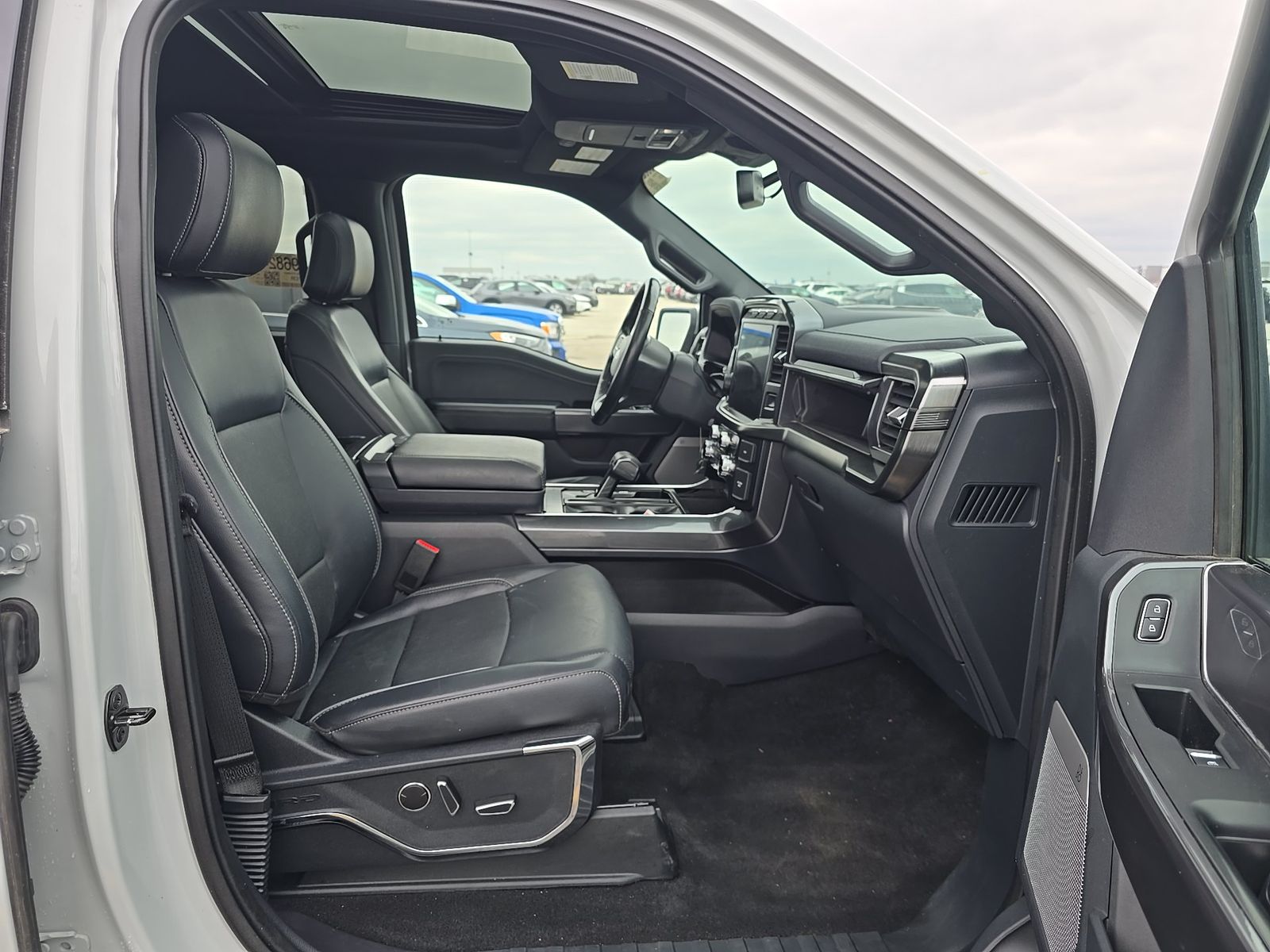 2023 Ford F-150 Hybrid Lariat AWD