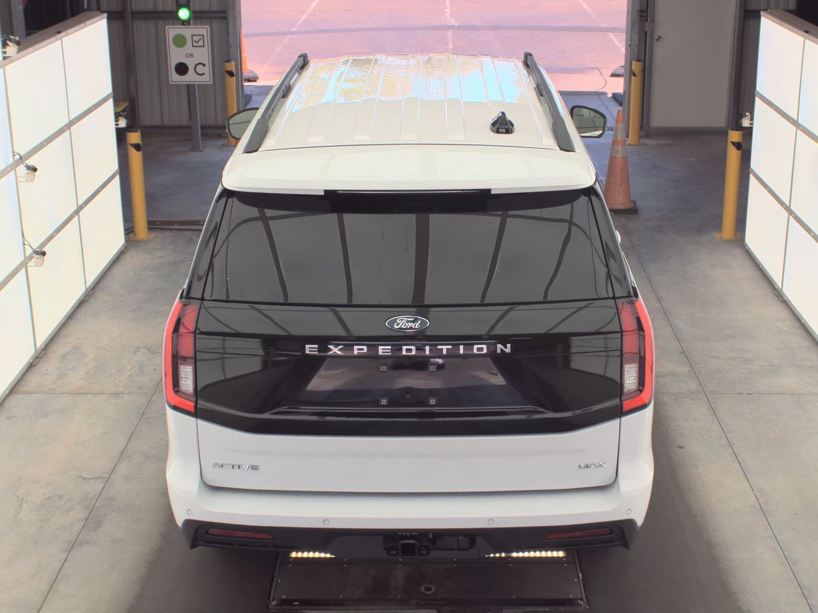 FORD EXPEDITION MAX - 7
