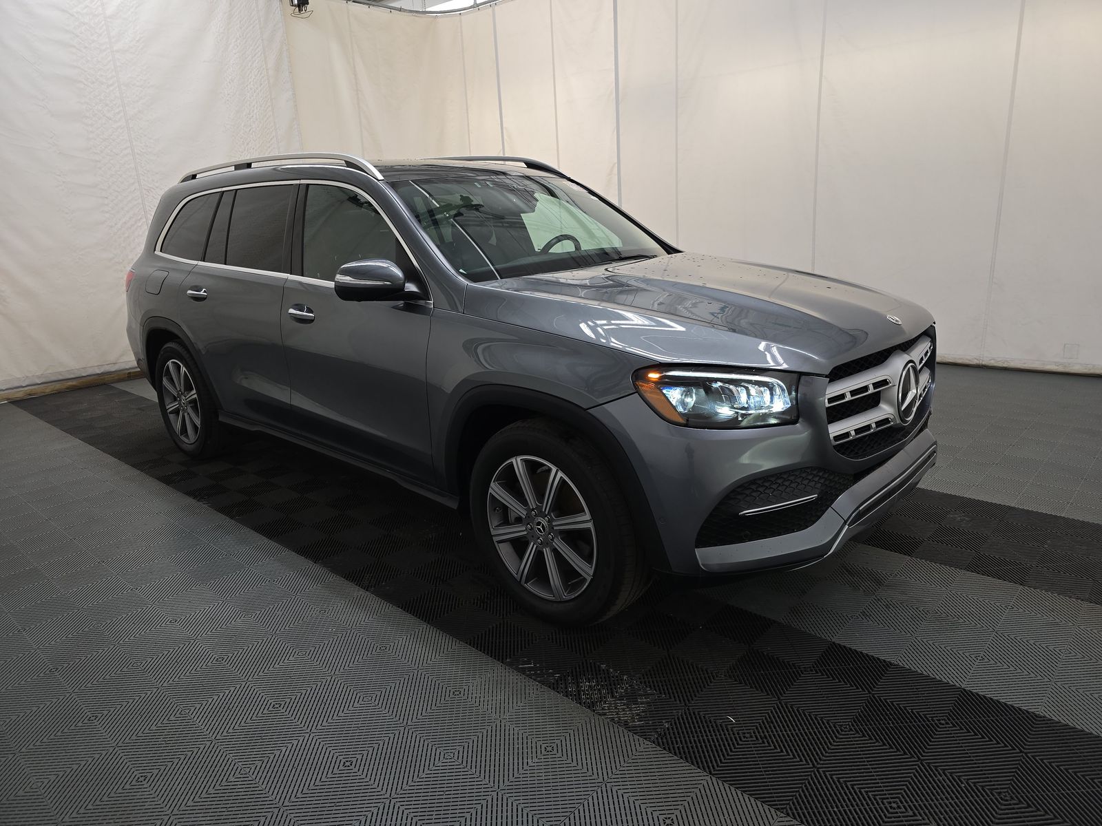 MERCEDES-BENZ GLS - 4