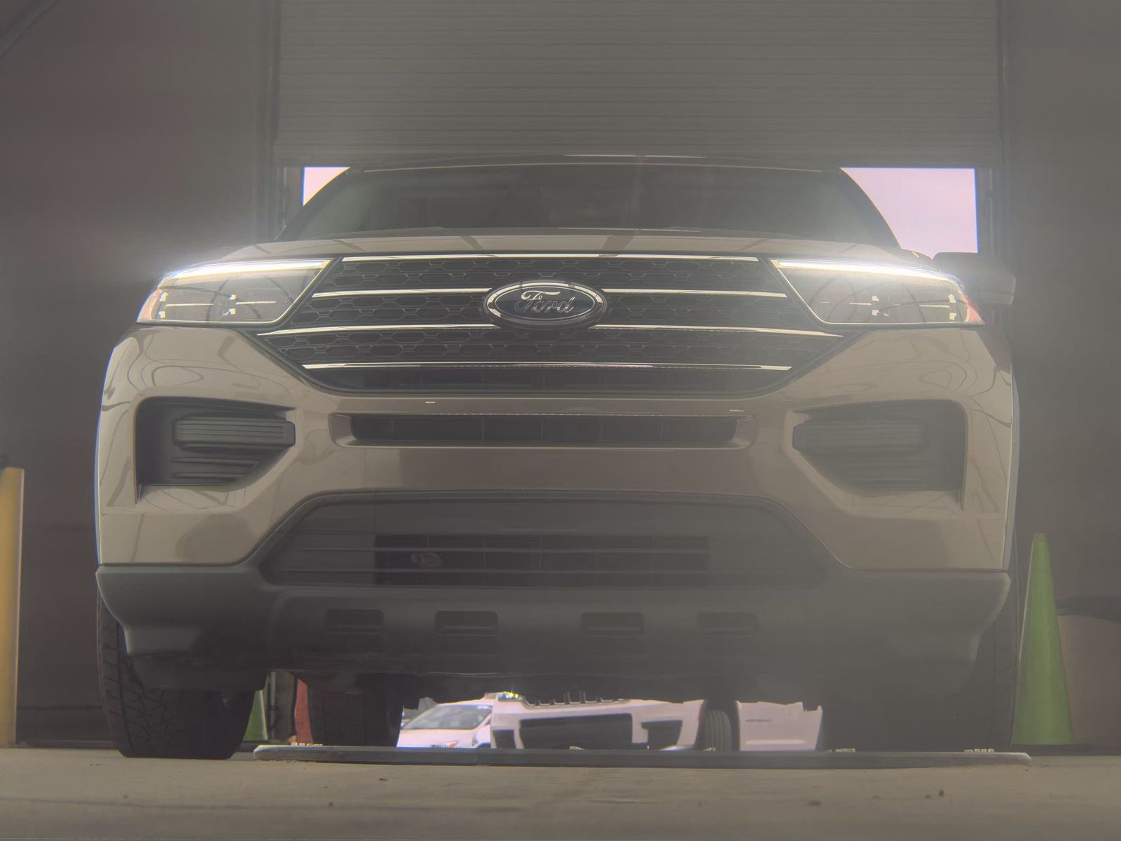 FORD EXPLORER - 4