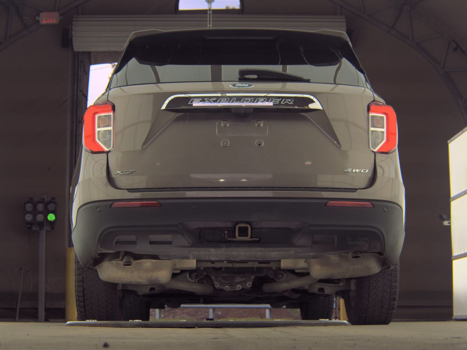 FORD EXPLORER - 8