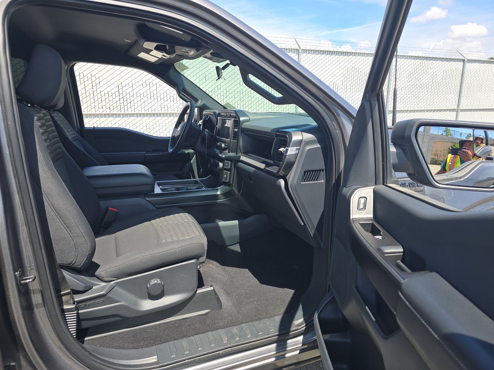 2023 Ford F-150 XL AWD