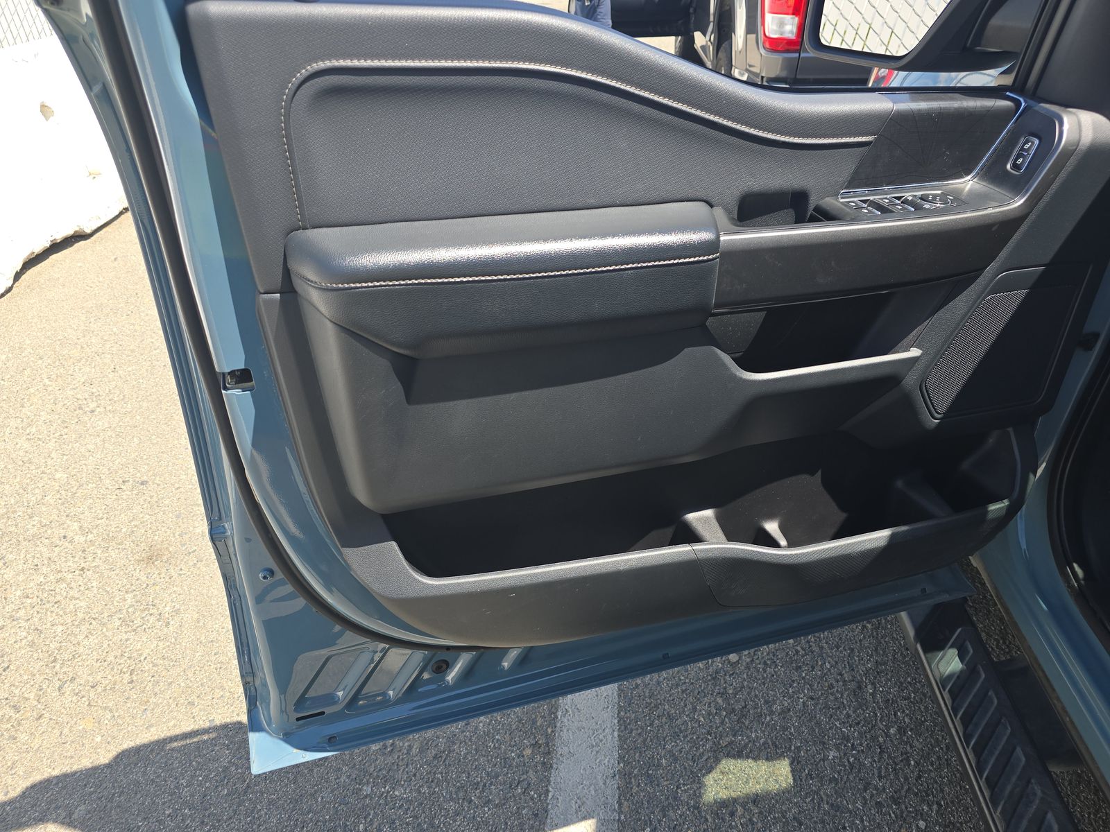 2023 Ford F-150 XLT RWD