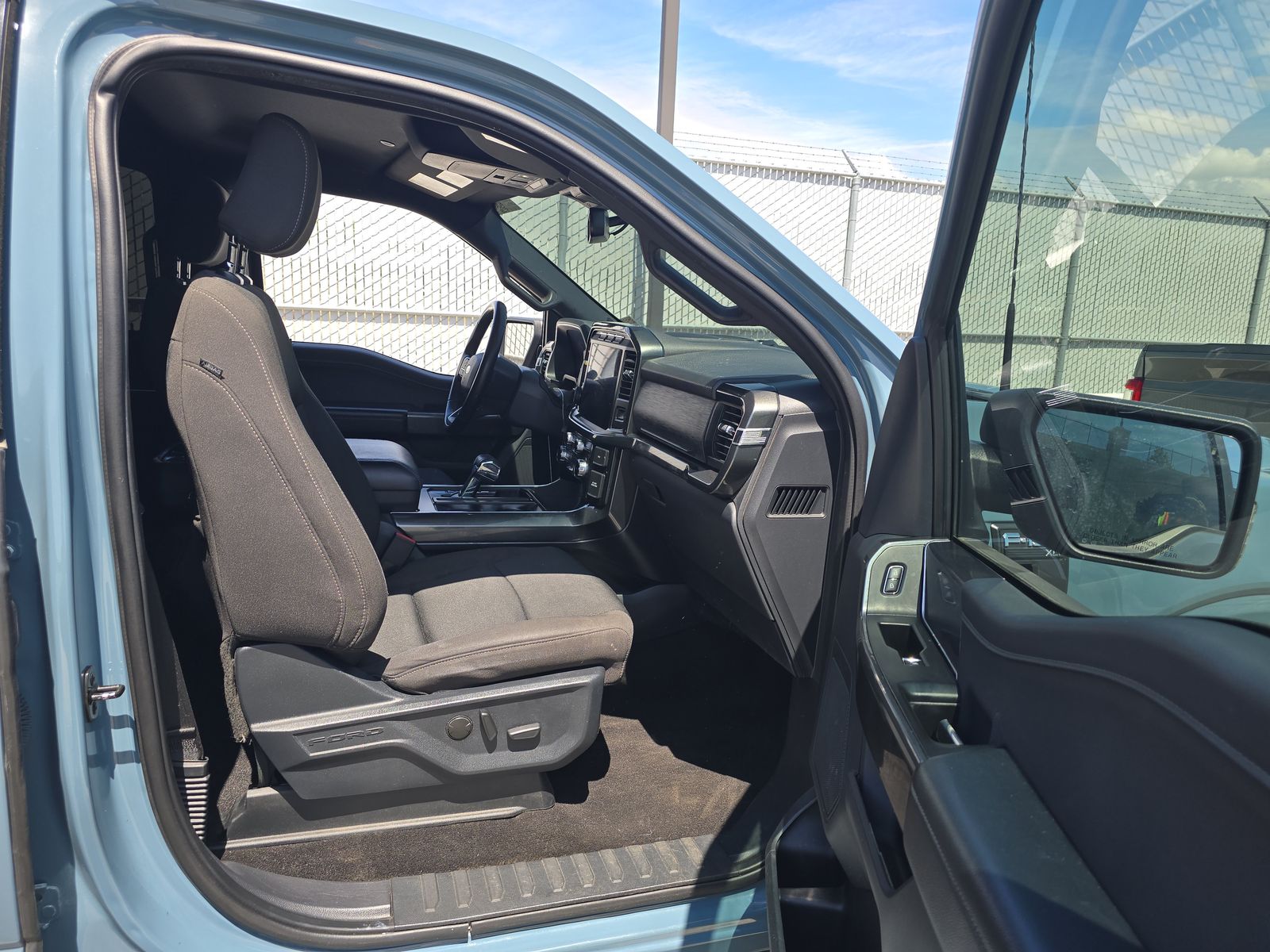 2023 Ford F-150 XLT RWD