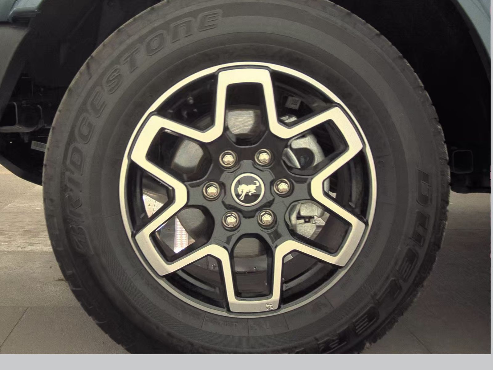 FORD BRONCO - 10