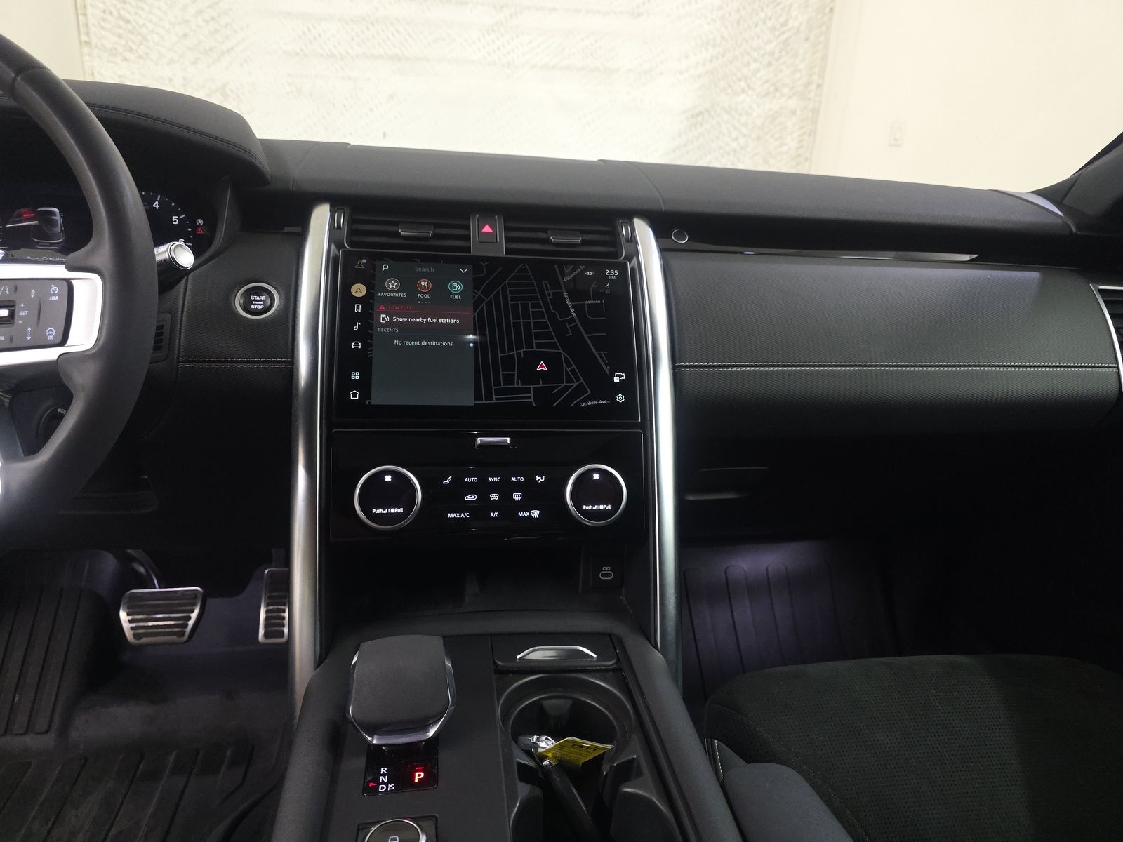 2022 Land Rover Discovery HSE R-Dynamic AWD
