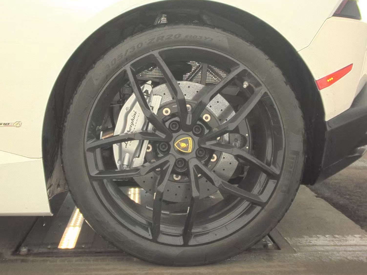 2016 Lamborghini Huracan LP 610-4 AWD